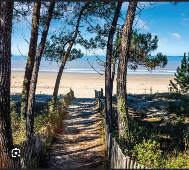 Charmante Maison Au Calme Royan Extérieur photo